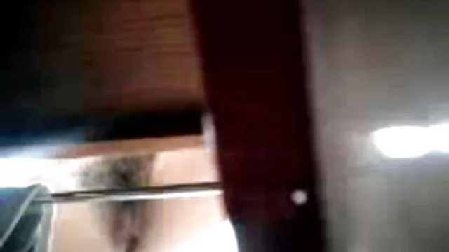 Πορνό χωρίς εγγραφή  Ένα δωρεαν πορνο σεξ κορίτσι με λευκό φανέλες χάλια ράβδος εραστής και να δώσει σε Μάντα στην παραλία