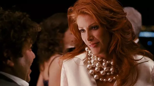 Πορνό χωρίς εγγραφή  Όμορφη busty πόρνη πορνο σεξ