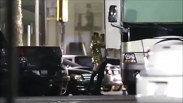 Πορνό χωρίς εγγραφή  Σπούτνικ γαμάει Λατίνα σε λευκό κολάν με ένα μεγάλο καβλί στο ταινιεσ πορνο σεξ πάτωμα