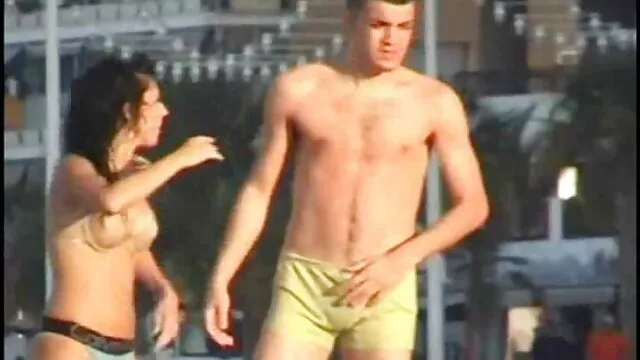 Πορνό χωρίς εγγραφή  Γαμημένο ένα κορίτσι στον κώλο ελληνικο σεξ πορνο